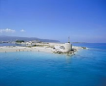 Kastro Beach